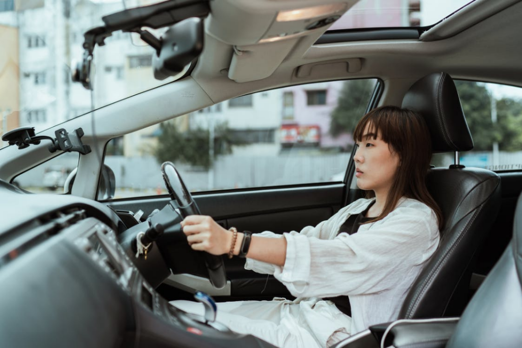 Femme au volant